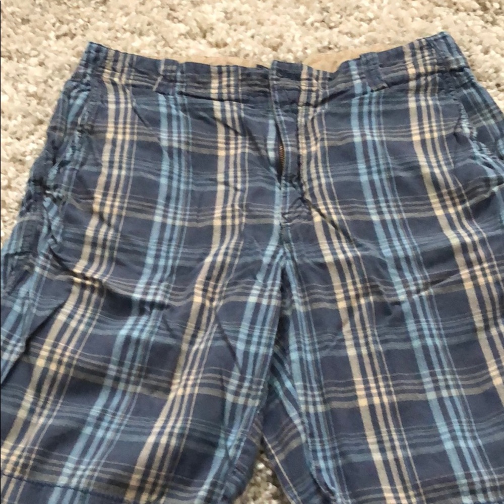 Izod men’s shorts size 32 waist (off)